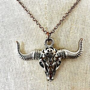 Freedom silver tone bull head cow skull pendant necklace